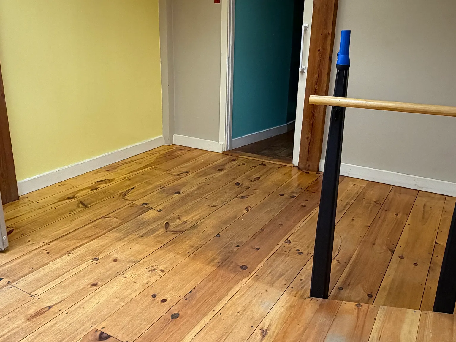 Lane Apartments — Photo 4