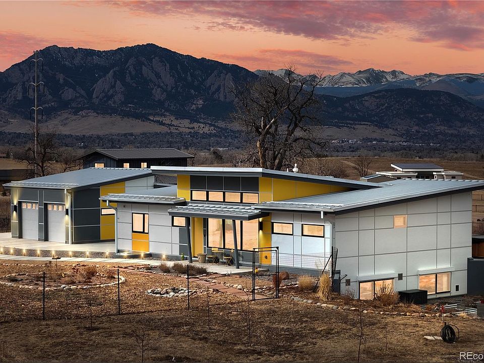 1st image of 903 Paragon Drive