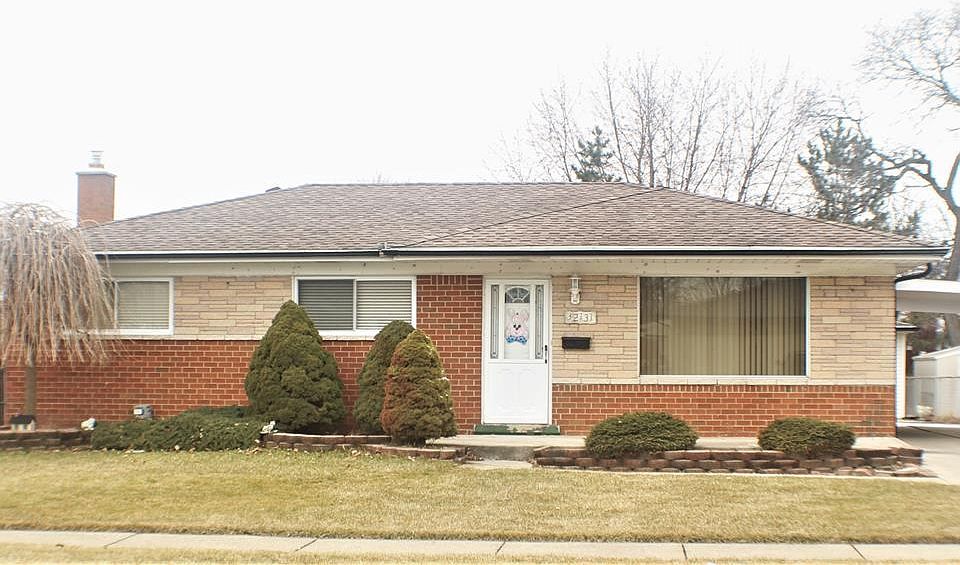 2nd image of 32131 Dover Ave
