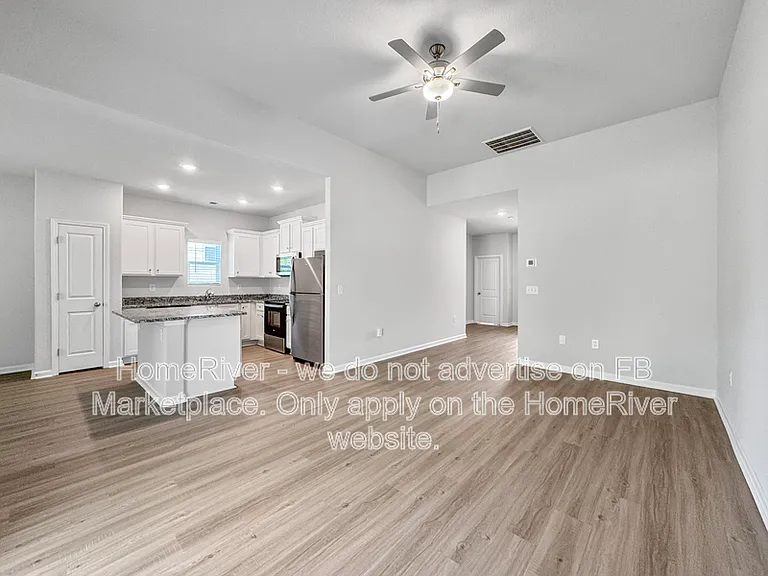 3110 Maple Ridge Dr — Photo 3