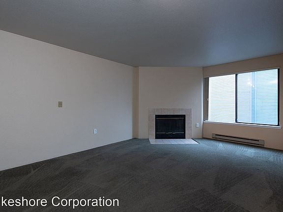 3rd image of 3256 SW Avalon Way APT 202