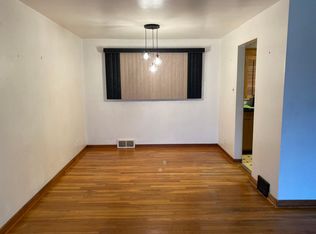 567 Lucia Dr, Pittsburgh, PA 15221