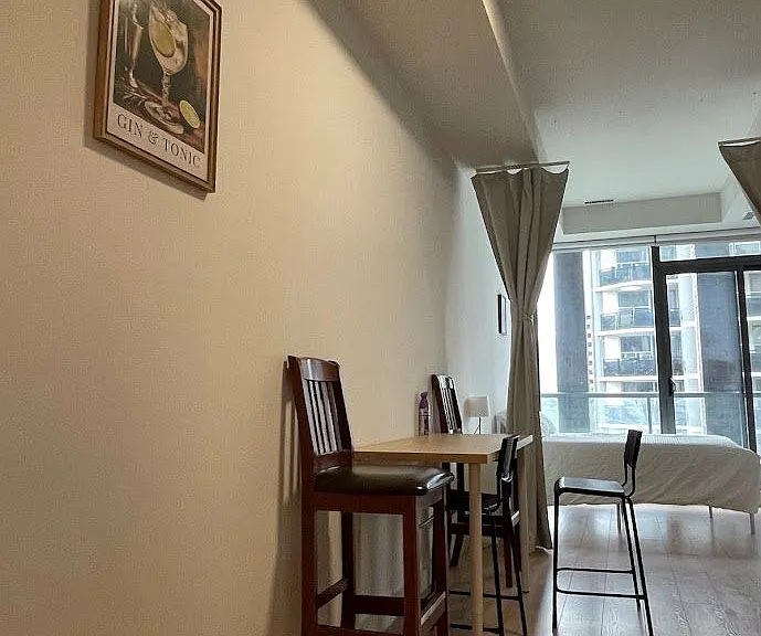81 Wellesley St E #607 — Photo 4