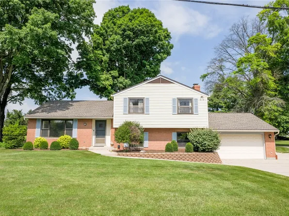 8663 Crestway Dr, Clayton, OH 45315