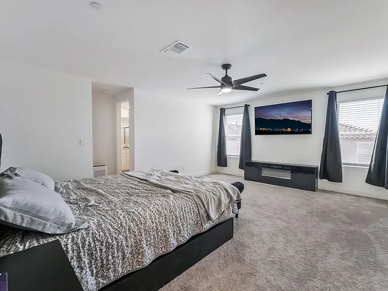 670 Tranquil Peak Ct — Photo 22