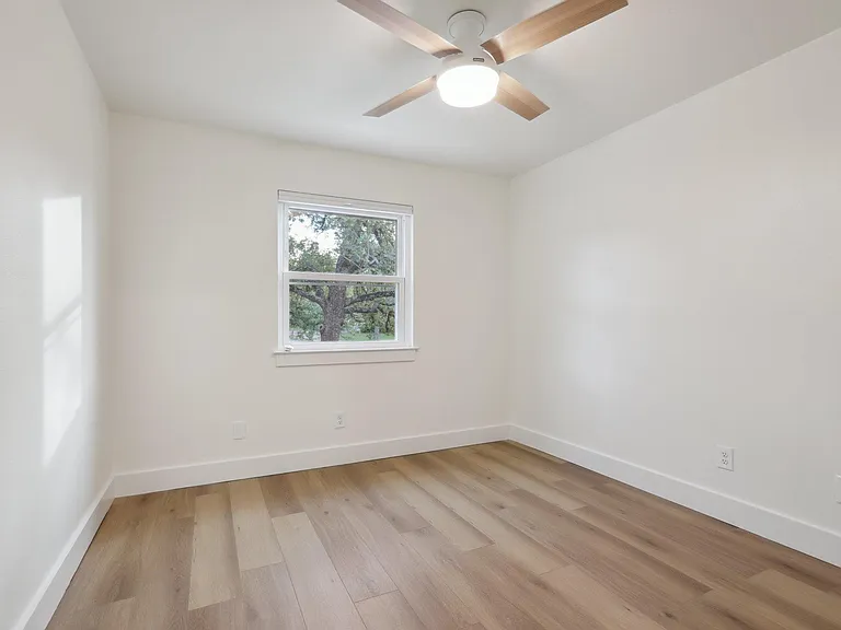 4 Concord Cir — Photo 20