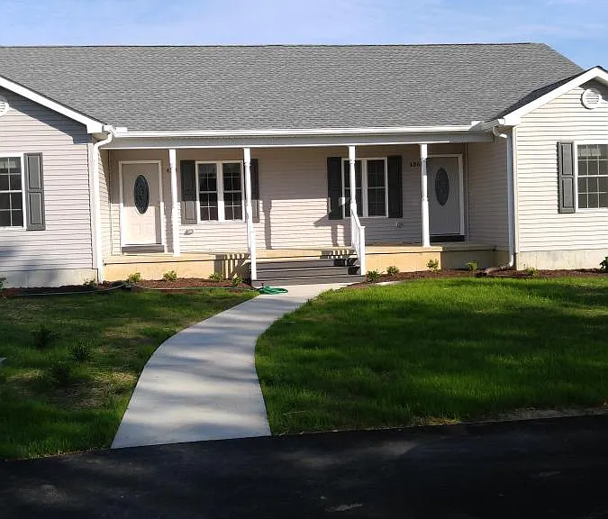 436 W Mount Vernon St — Photo 1