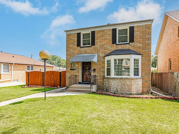 3rd image of 3127 Elder Ln