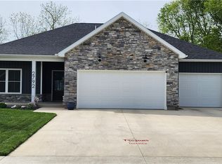 2792 Executive Dr, Troy, OH 45373