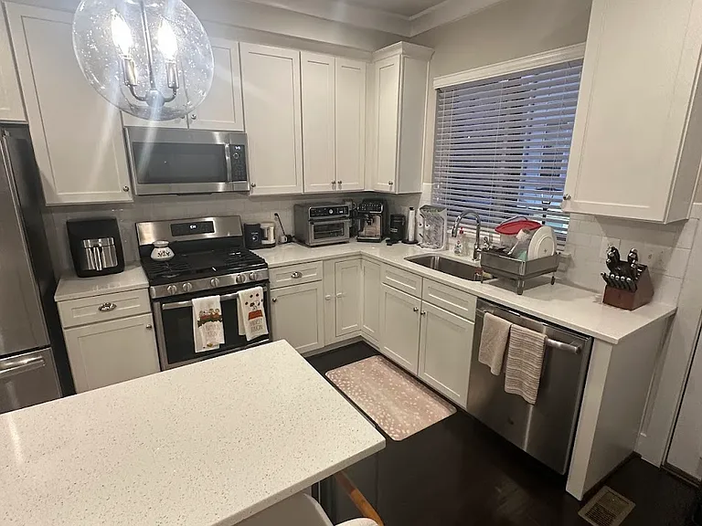 14566 Lake Vista Dr — Photo 77