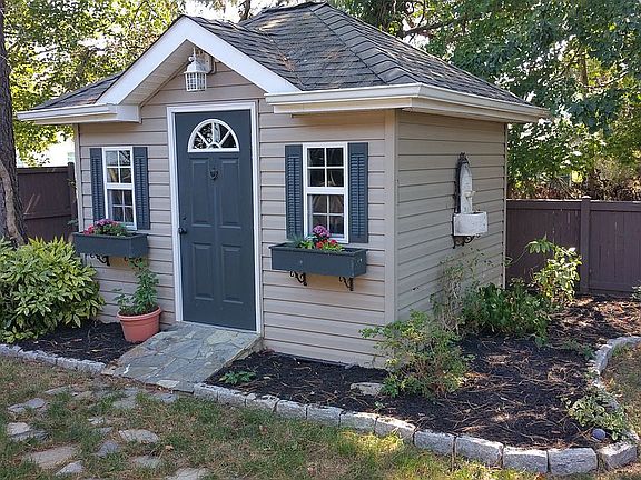 5th image of 48239 Keel Dr