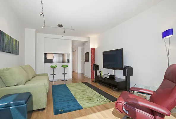 Sold by BLU Real Estate | media 3