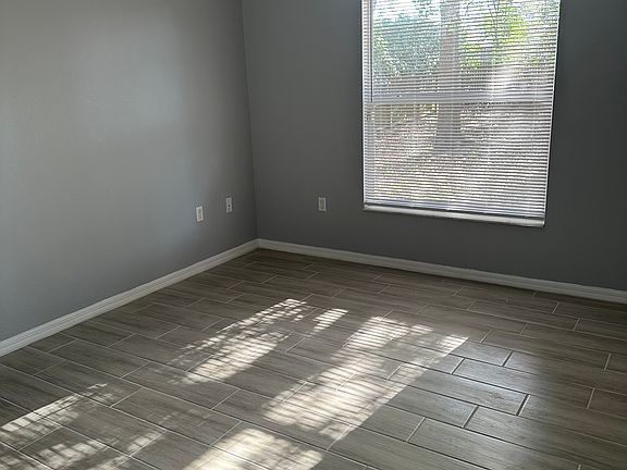 5th image of 5984 Hillside Heights Dr