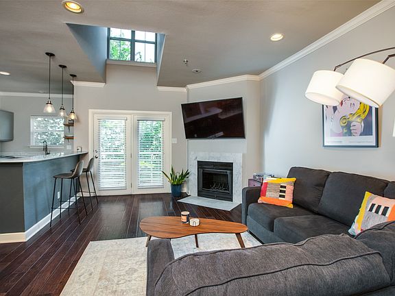 3rd image of 4111 Cole Ave APT 40