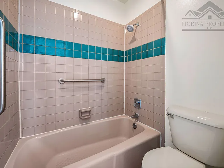 211 W Water St #309 — Photo 28