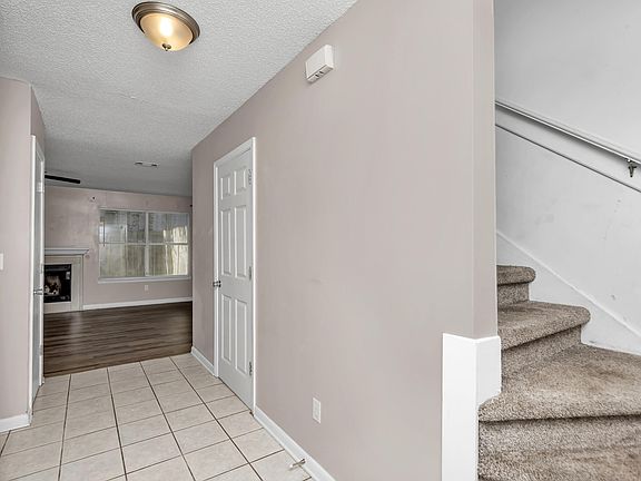 4th image of 314 Olympia Ct
