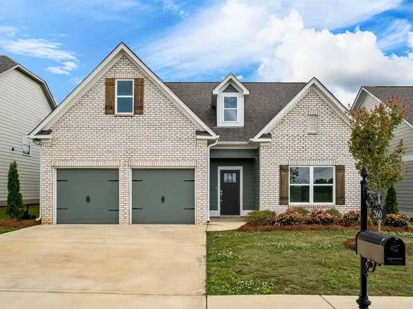 260 Camellia Ln, Pell City, AL 35128