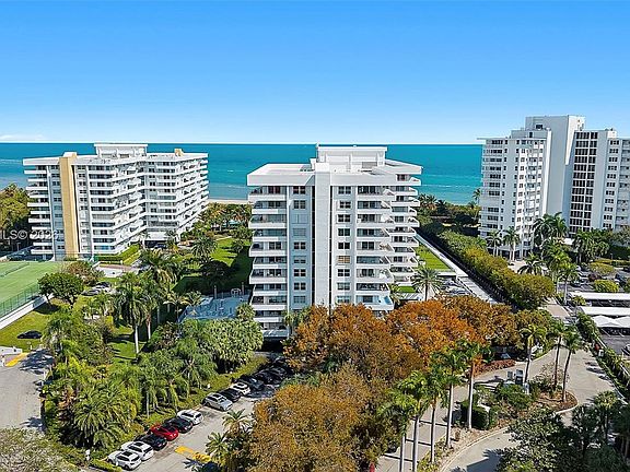 3rd image of 177 Ocean Lane Dr APT 1203