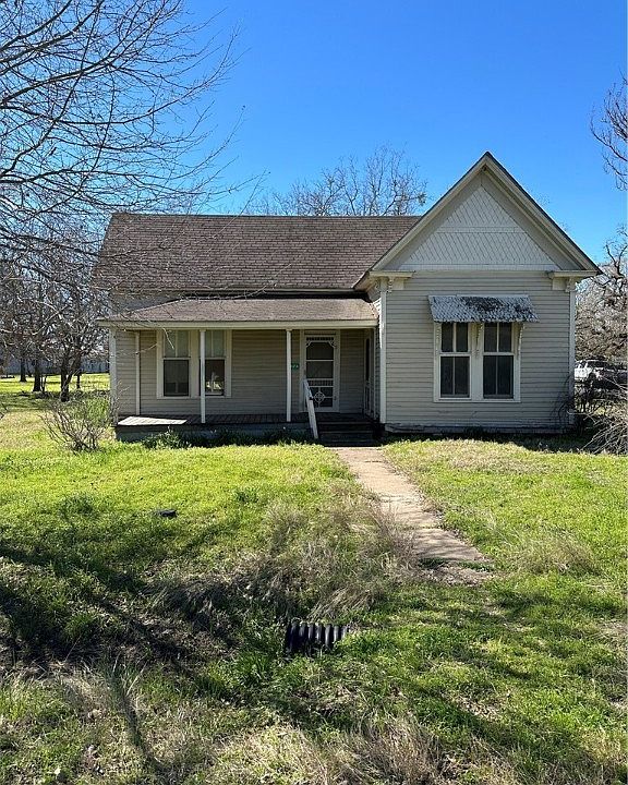 1st image of 923 Avenue C