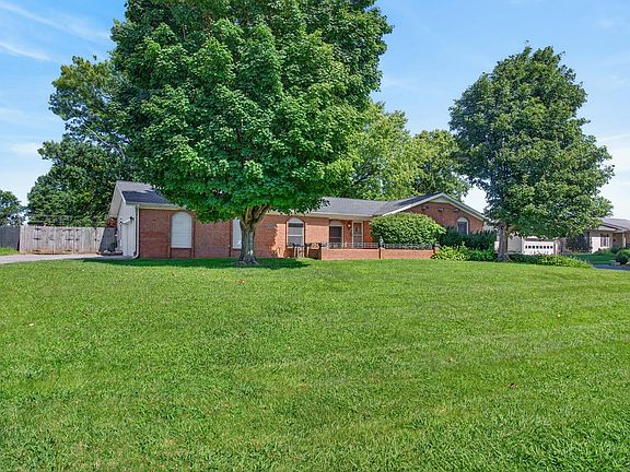 2nd image of 1117 Black Oak Ln