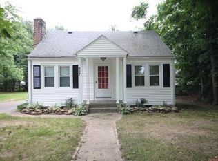 657 Cooley St, Springfield, MA 01128
