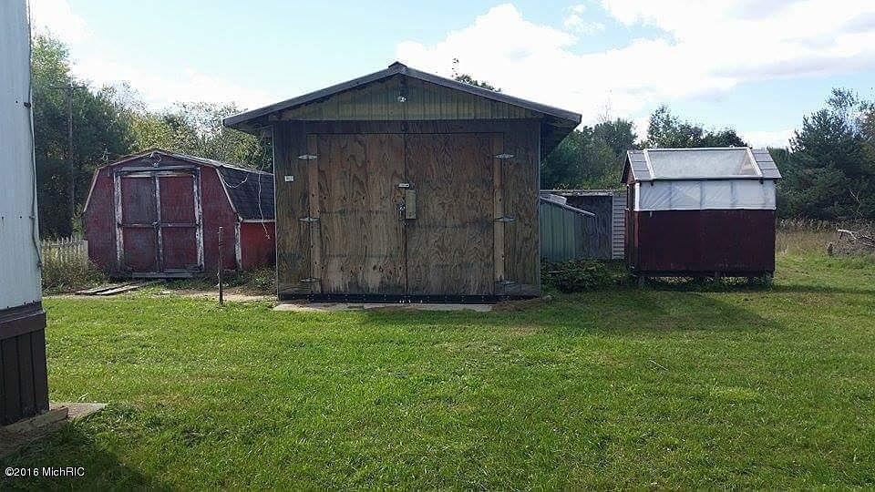 2nd image of 12467 Sixteen Mile Rd NE