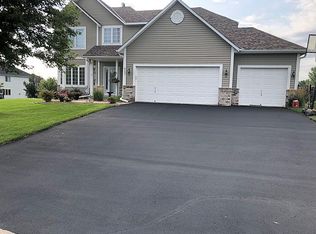 6597 Clover Cir S, Cottage Grove, MN 55016