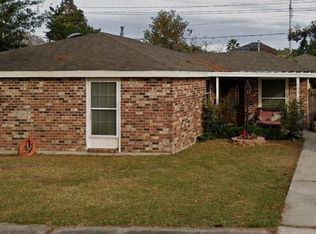 541 Willowbrook Dr, Gretna, LA 70056