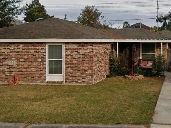 541 Willowbrook Dr, Gretna, LA 70056