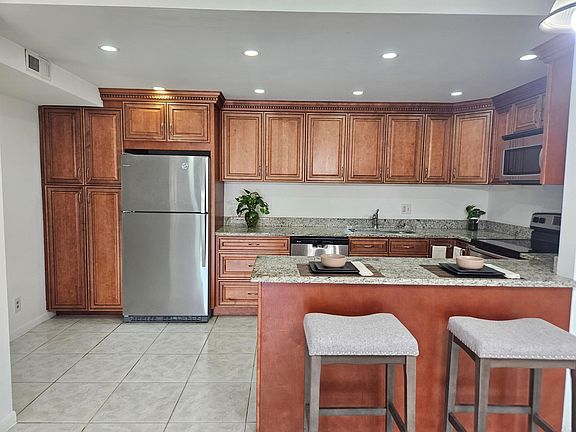 2nd image of 821 Sky Pine Way #C1