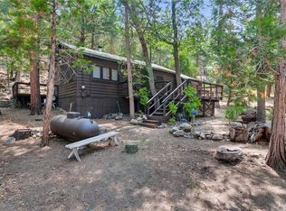 10 Barton Flats Rd, Angelus Oaks, CA 92305