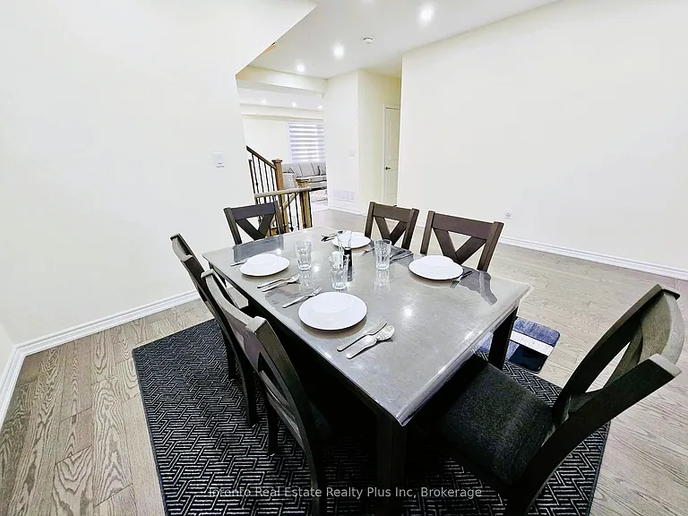 4 Bruce Welch Ave — Photo 7