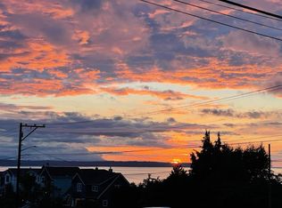 103 8th Ave S, Edmonds, WA 98020