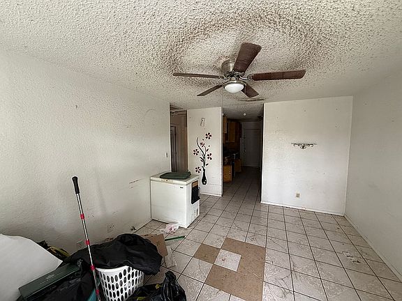 5th image of 2725 E 32nd St
