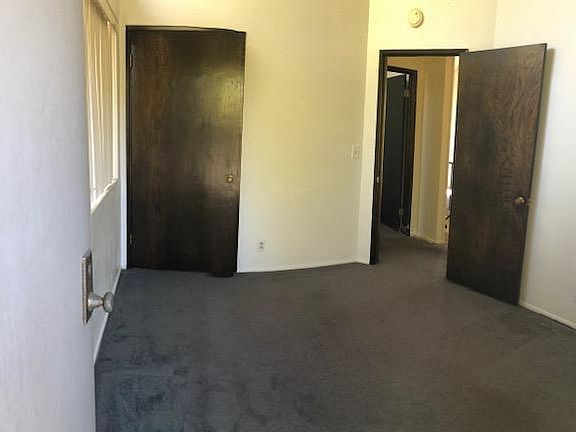 4th image of 1069 Mallard Dr