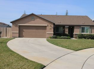 3403 N Zachary Ct, Visalia, CA 93291