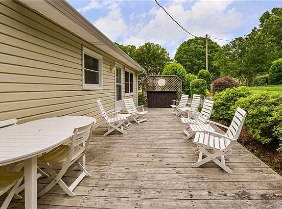 2nd image of 6630 Pencade Ln