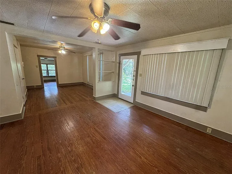 4025 SW 20th Dr — Photo 4