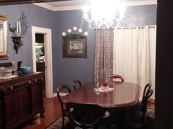 3rd image of 706 W Magnolia St