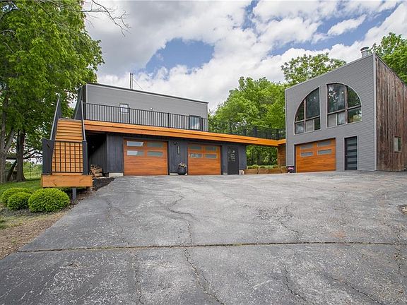 4th image of 3909 NE Beach Rd