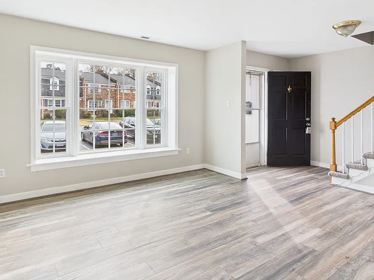 2222 Brightmoor Ct — Photo 3