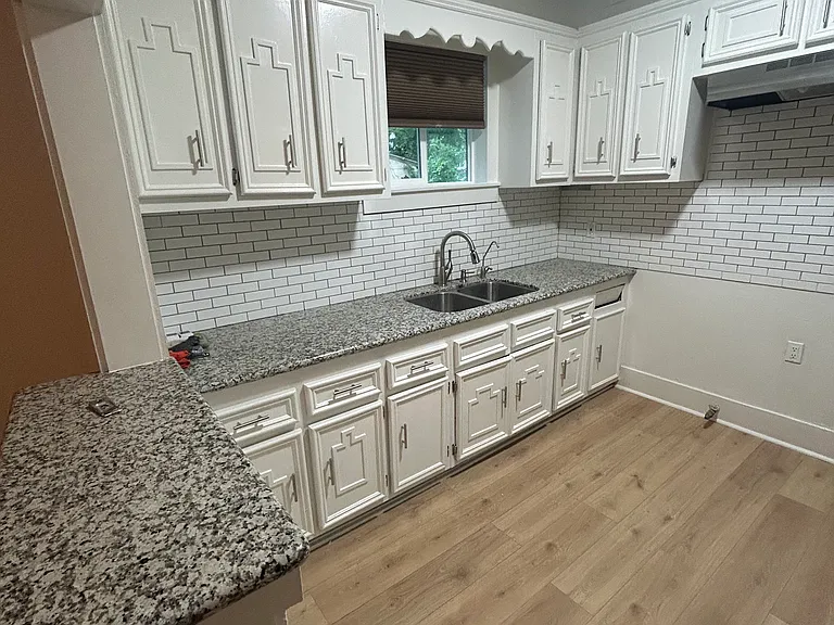 2508 Everett St #1 — Photo 11