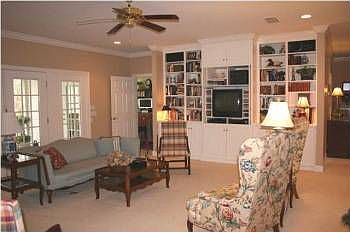 3rd image of 5128 Pine Hollow Dr