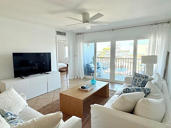 4th image of 14100 River Rd #221B