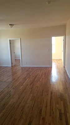 Rented by Peter Ashe | media 2