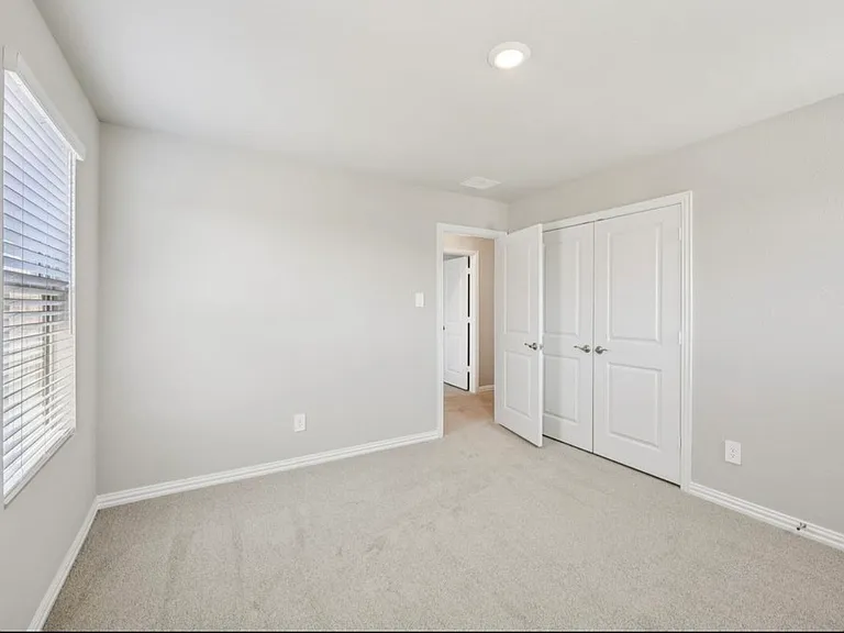 Copperwood Dr — Photo 1