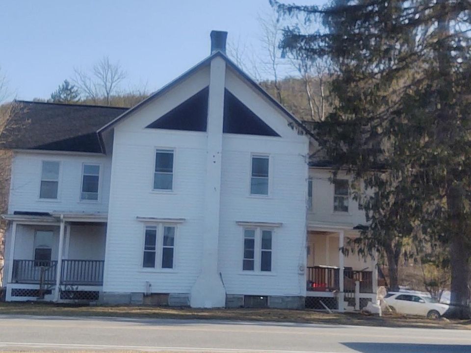 2nd image of 1741 Helderberg Trl