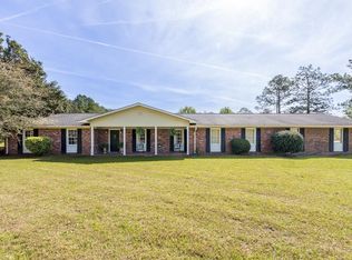 218 Pecan Rd, Waycross, GA 31503