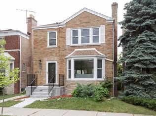 5819 N Whipple St, Chicago, IL