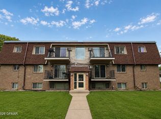 1815 21st Ave S APT 315, Grand Forks, ND 58201
